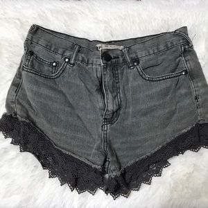FREE PEOPLE Festival Jean Shorts, sz 26 - SEXY!